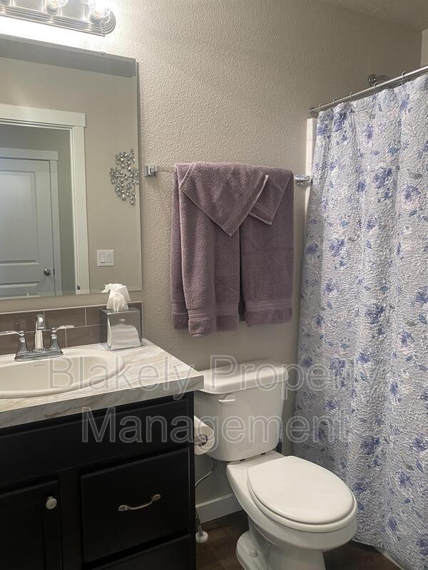 Building Photo - 5929 S Boddington Ln