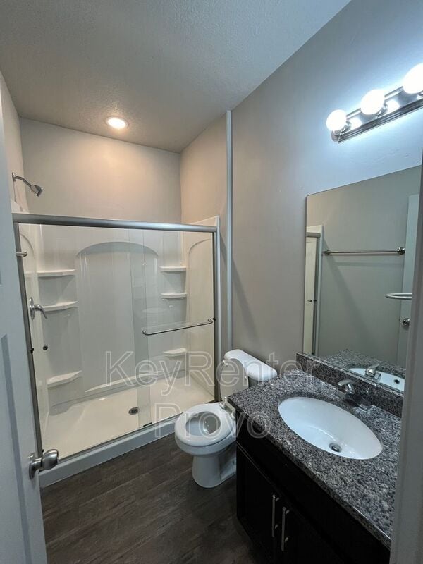 Building Photo - 724 E 380 N
