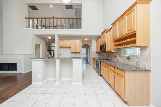 Building Photo - 2404 Heather Glen Dr