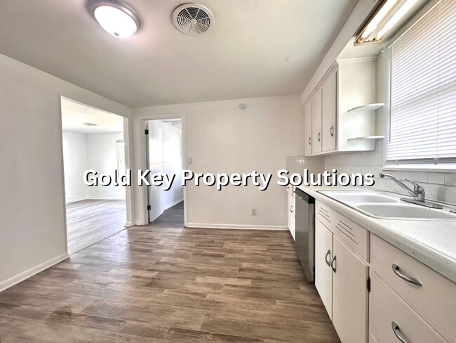 Building Photo - **Single Family Home for Rent in Elwood** ...