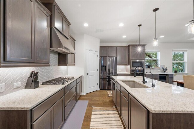 Building Photo - 111 Beryl Wy