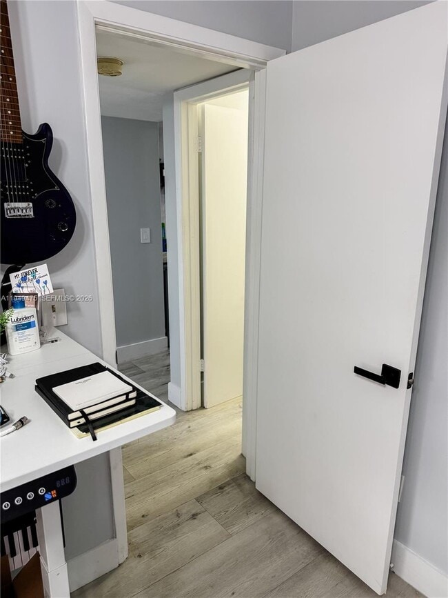 Building Photo - 841 NE 207th Ln