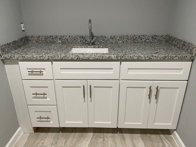 Master bath en suite - 7217 Kassarine Pass