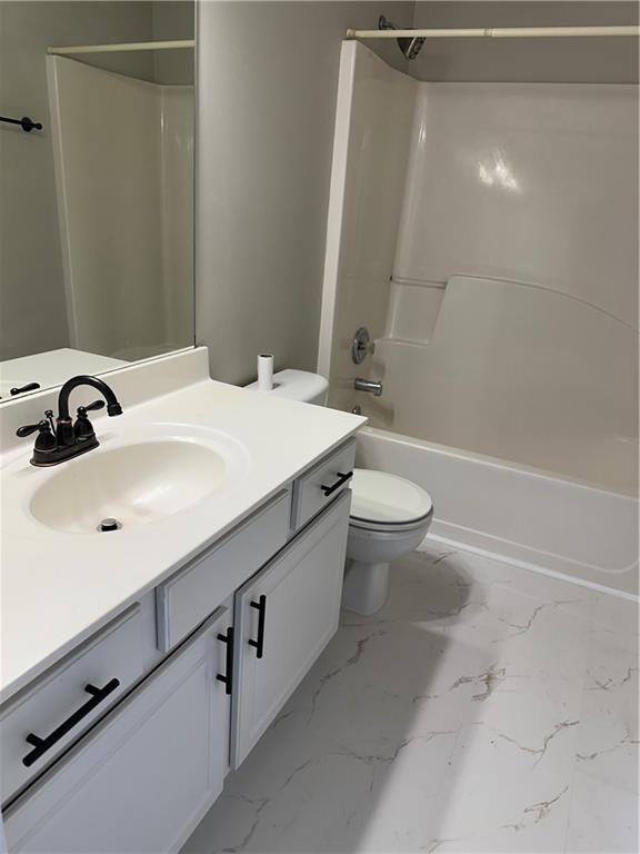 Building Photo - 590 Clairidge Ln SW