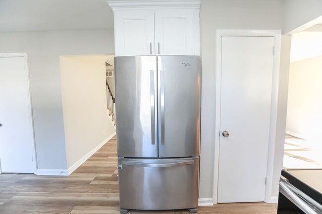 Building Photo - Spacious Home Near Bow Creek & Lynnhaven Mall