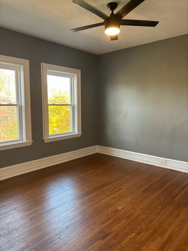 Building Photo - 1093 Ellicott St