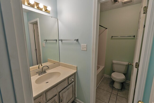 Building Photo - Prattville Rental available now!