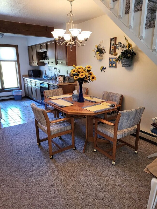 Building Photo - 3712 Silverheels Dr