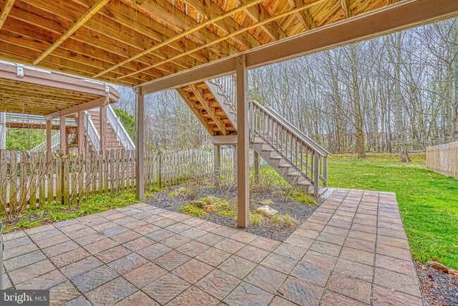 Building Photo - 206 Colgate Dr