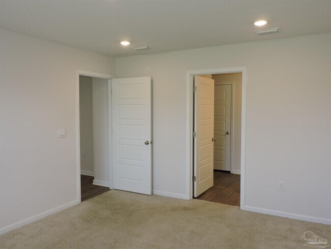 Building Photo - 7580 Steeplechase Blvd