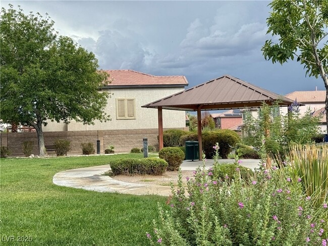 Building Photo - 712 E Caballo Hills Ave