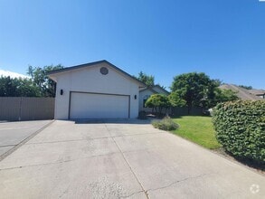 Building Photo - North Richland For Rent