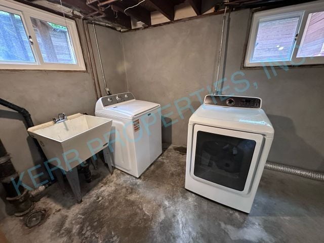 Building Photo - 2703 SE 71st Ave