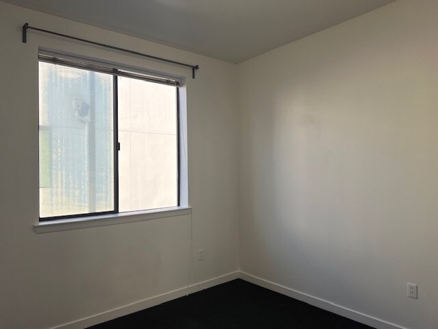Building Photo - 1326 E Sutter Walk