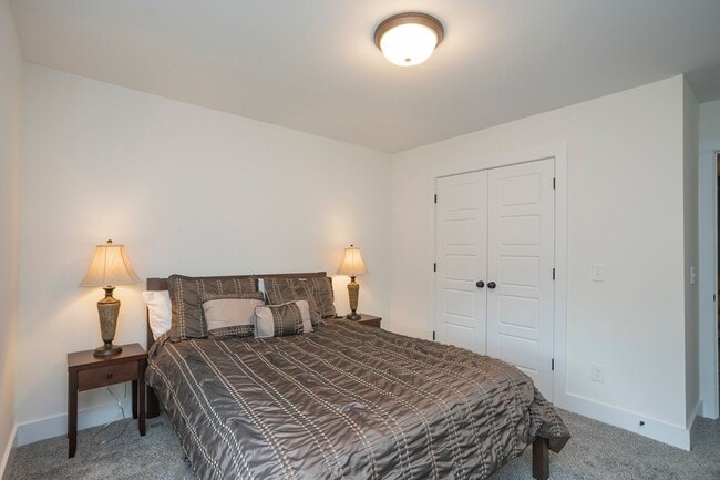 Building Photo - 3337 Alta Ln