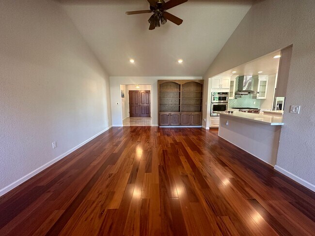 Building Photo - 2601 Bardolino Ln
