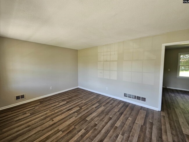 Building Photo - 3924 Trotter Rd