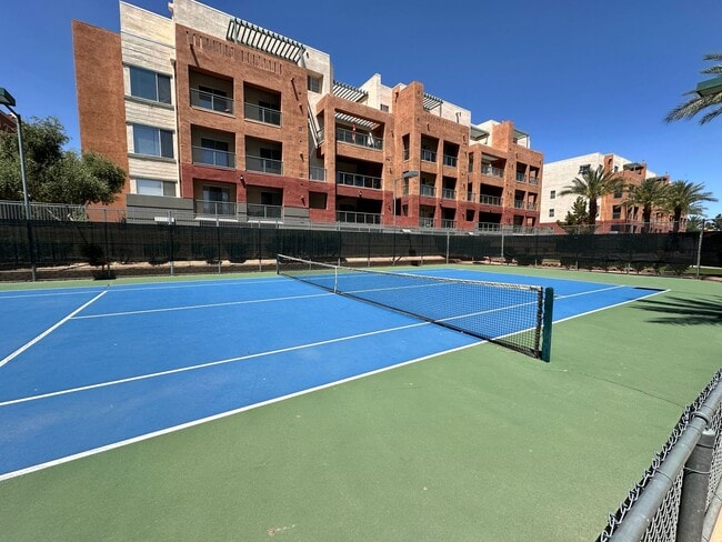 Building Photo - Terrific 2-Bedroom Condo in Guard gated community