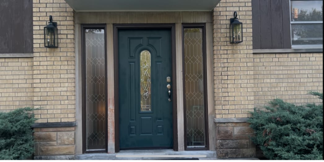 FRONT DOOR - 941 Hollytree Dr