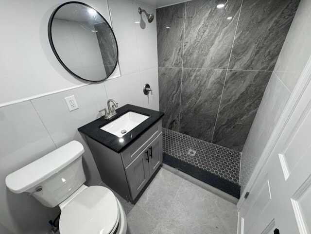 Building Photo - 104 Maple Ave