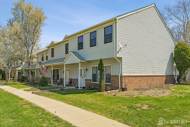 Building Photo - 1216 Thomas Ave