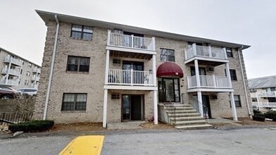 Building Photo - 18 Kenmar Dr
