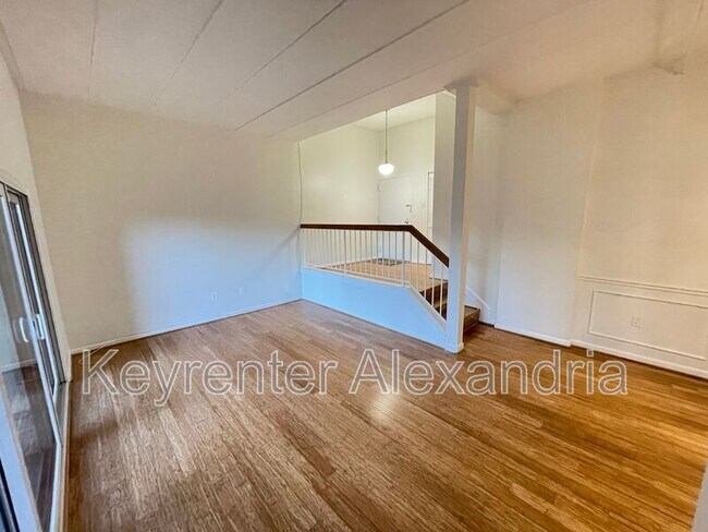 Building Photo - 116 Roberts Ln