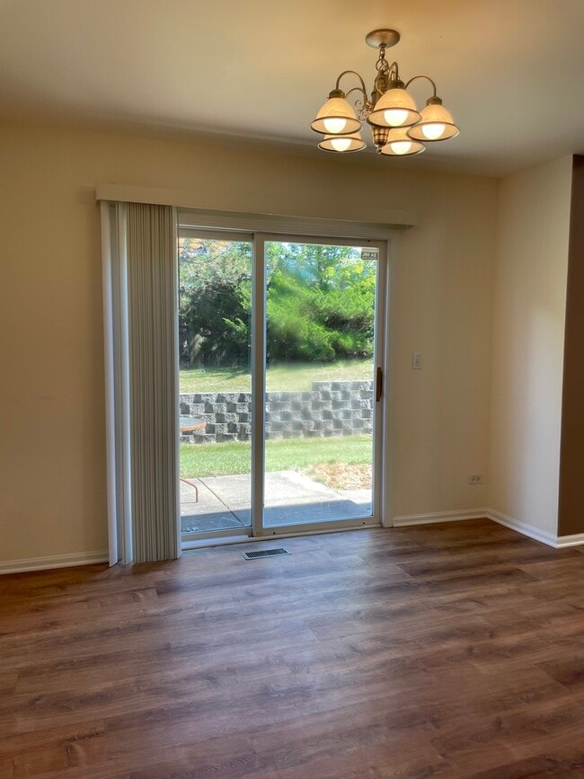 Building Photo - 1471 Meadowsedge Ln
