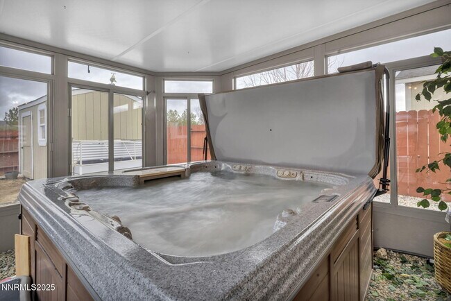 Building Photo - 17795 Oakview Ct