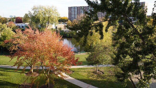 Building Photo - 75 Kristin Cir