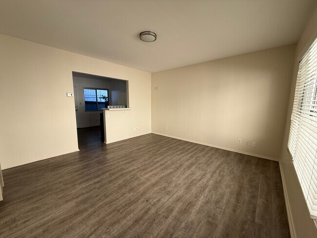 Living Room - 140 Virginia St