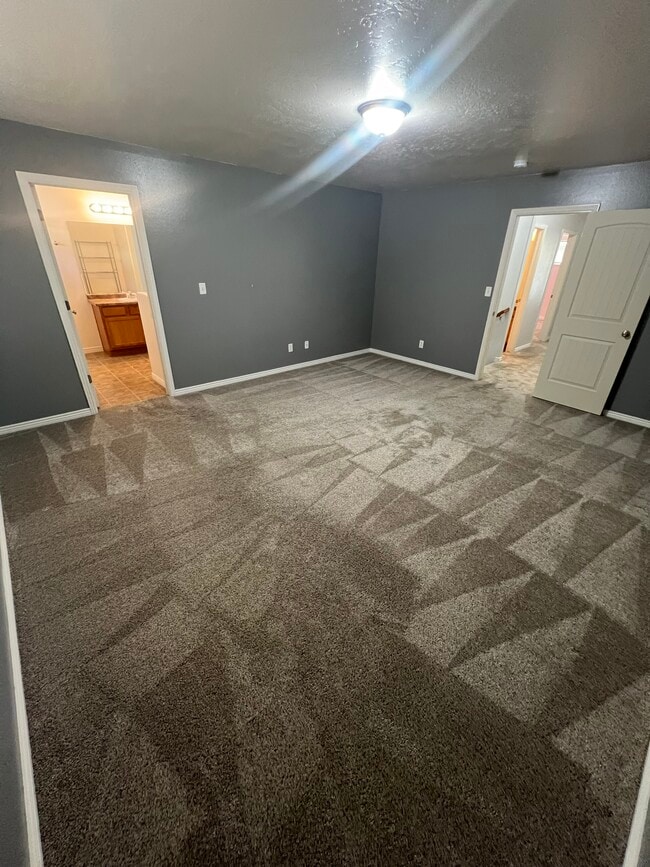 Building Photo - 1284 Lily Pad Dr