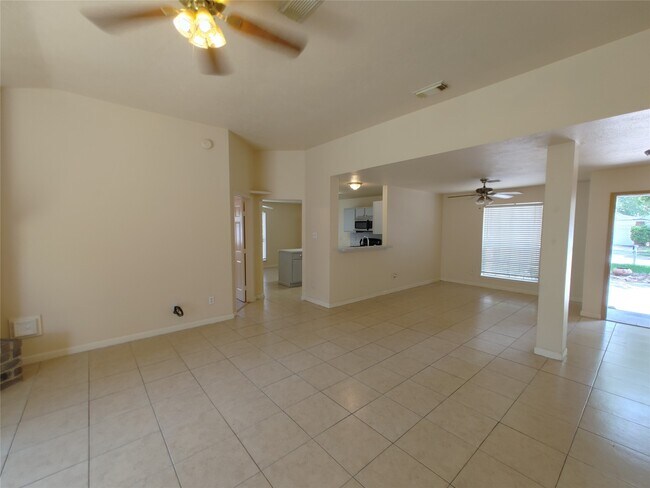 Building Photo - 28811 Sedgefield St