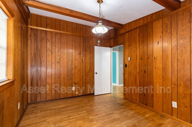 Building Photo - 630 Colonial Dr