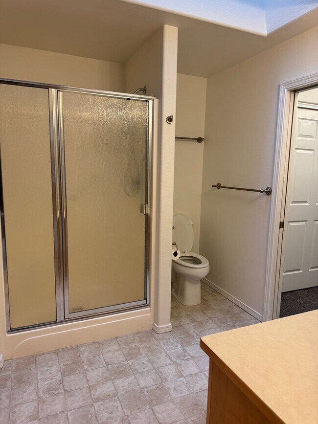 Building Photo - MHDuke2