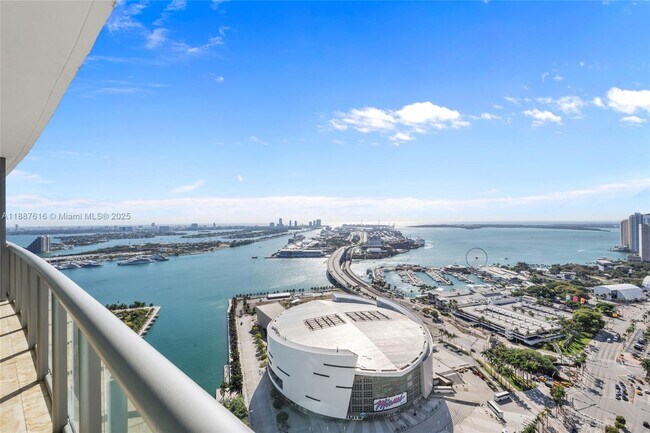 Building Photo - 888 Biscayne Blvd