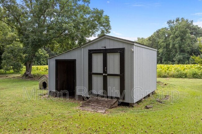 Building Photo - 2666 NC-210