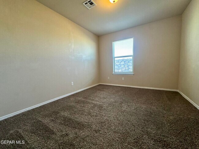 Building Photo - 1013 Villa Seca Dr