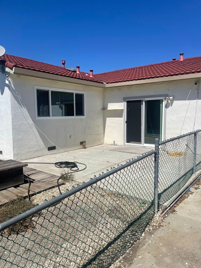 Building Photo - SAN JOSE - Remodeled 4 Bed 2 Bath House