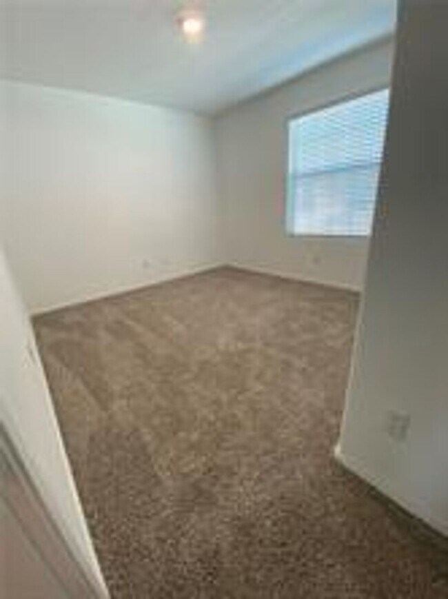 Building Photo - 112 Wolseley Dr