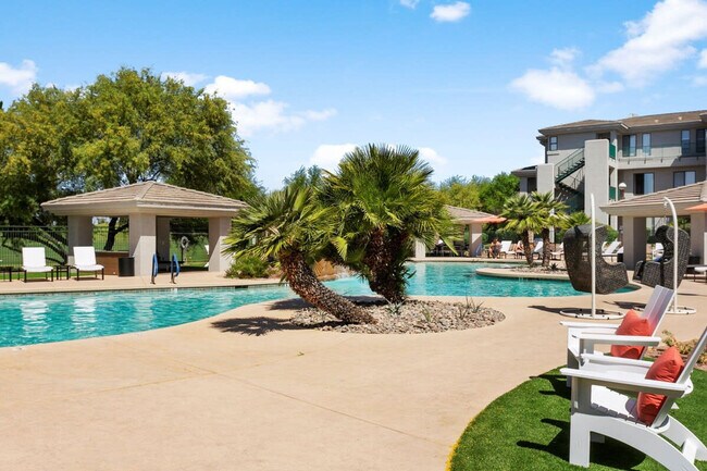 Building Photo - 14201 N 70th Way