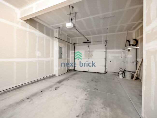 Building Photo - A Sparkling 3 Bed 2.5 Bath Home for Rent!