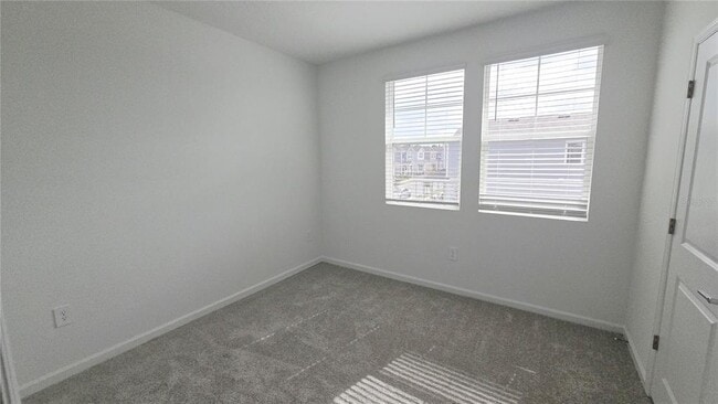 Building Photo - 724 Squire Ave