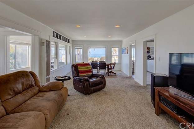 Building Photo - 223 24th St