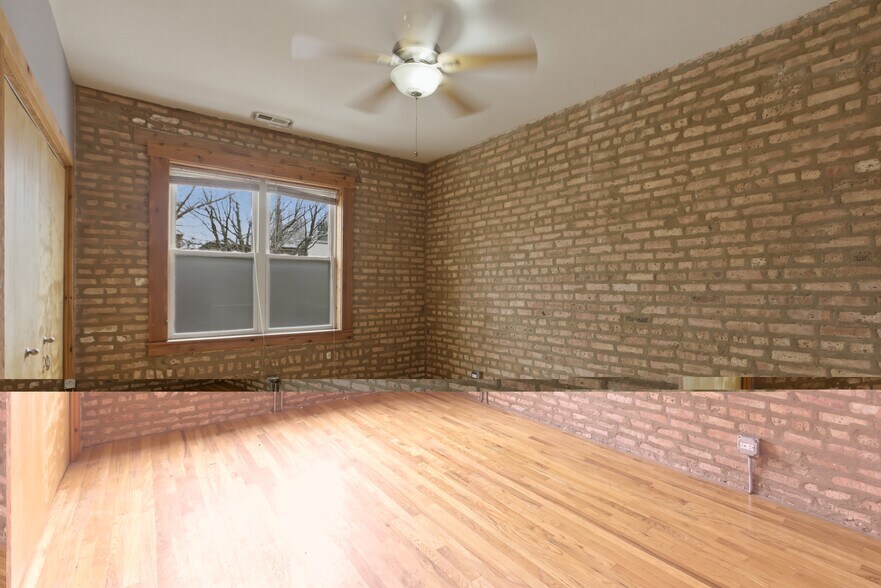 Building Photo - 4104 N Mozart St