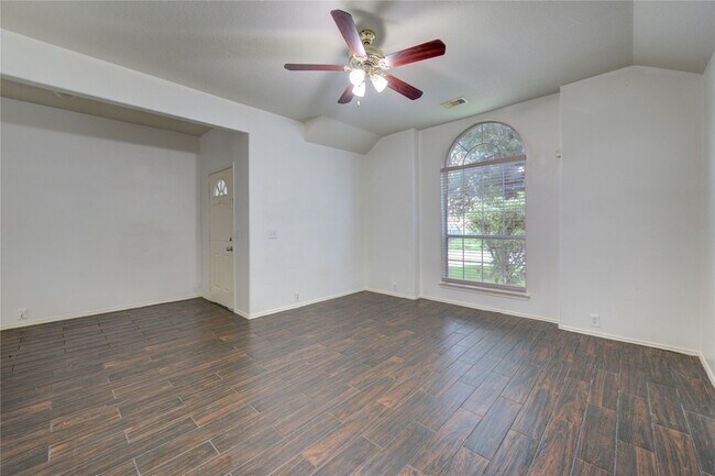 Building Photo - 14027 Coveney Dr
