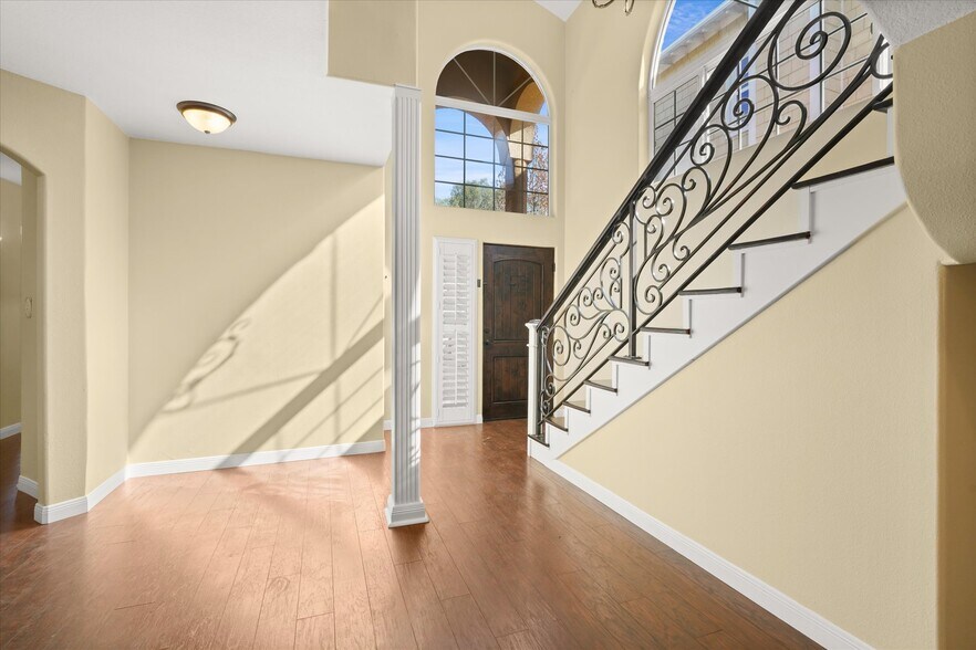 Building Photo - 24427 Ward St