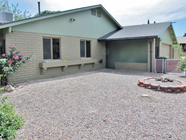 Building Photo - 4BR/2BA/2CG 1416 sq.ft. with storage shed ...