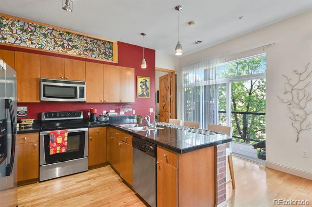 Building Photo - 5401 S Park Terrace Ave
