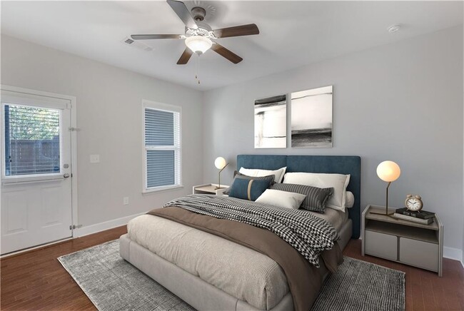 Building Photo - 2541 Sibley Dr